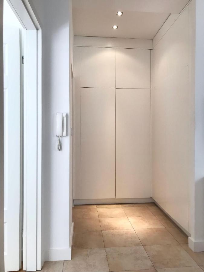 Klimatyczny Apartament Pod Ratuszem -Ul. Slaska 2 Czestochowa Bagian luar foto
