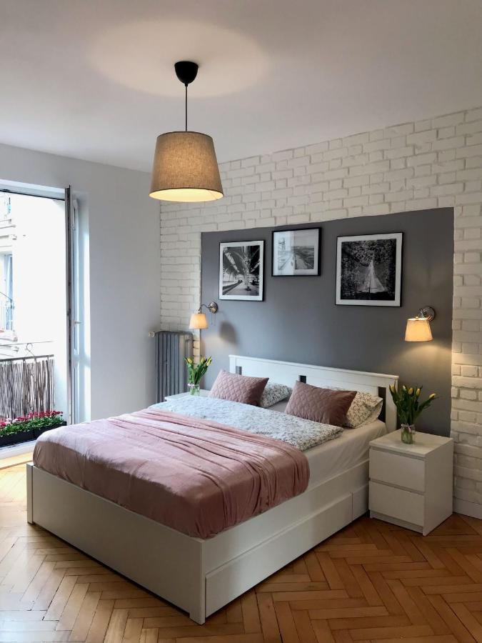 Klimatyczny Apartament Pod Ratuszem -Ul. Slaska 2 Czestochowa Bagian luar foto